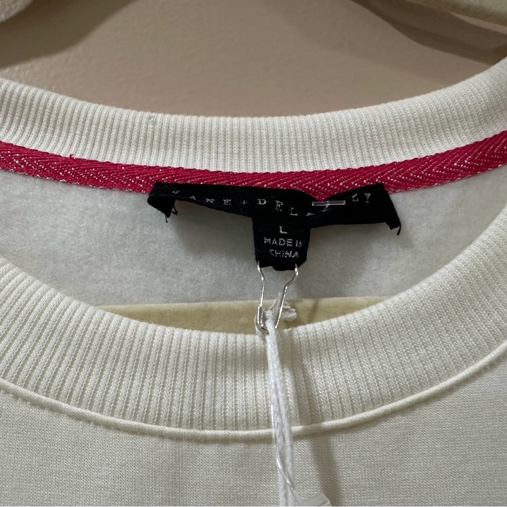 New Jane and Delancey Women L White Sweatshirt Heart Rhinestone Love Valentine’s - Picture 3 of 6